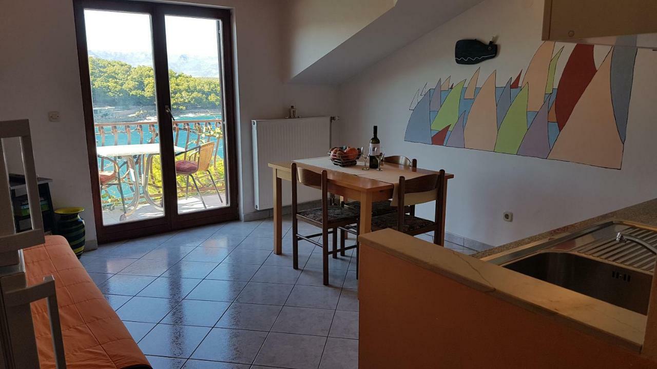 Apartments And Room Caric Jelsa  Dış mekan fotoğraf