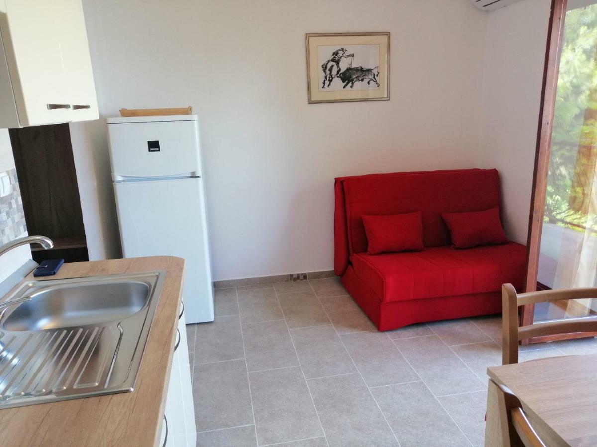 Apartments And Room Caric Jelsa  Dış mekan fotoğraf