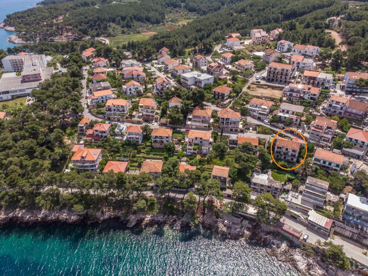Apartments And Room Caric Jelsa  Dış mekan fotoğraf